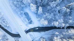 Wegen des vielen Schnees ist es auch am Sonntag zu Problemen im Bahnverkehr gekommen - zum Beispiel in der Ostschweiz.