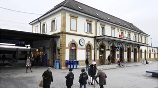 Tatort Bahnhof Yverdon-les-Bains: In der Bahnhofspost fand der Raubüberfall am Samstag statt. (Archivbild)