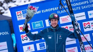 Jubel über EM-Silber: Skitourenläufer Arno Lietha freut sich ausgiebig.