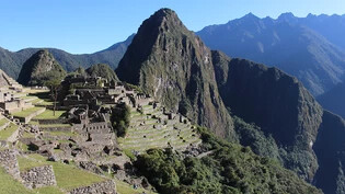 Die frühere Inka-Stadt Machu Picchu liegt etwa 130 Kilometer von der peruanischen Stadt Cusco entfernt. Sie war im 15. Jahrhundert auf Anordnung des Inka-Herrschers Pachacutec auf einer Höhe von rund 2500 Metern errichtet worden. (Archivbild)