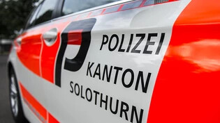Die Solothurner Polizei rückte am Sonntag zu einem Feld bei Grenchen aus, wo ein Kleinflugzeug abgestürzt war. (Symbolbild)
