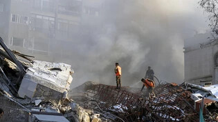 dpatopbilder - Bei einem mutmaßlich israelischen Luftangriff in der syrischen Hauptstadt Damaskus sind zwei Brigadegeneräle und fünf Mitglieder der Revolutionsgarden getötet worden. Foto: Omar Sanadiki/AP/dpa
