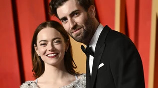 2020 gaben sich Oscar-Preisträgerin Emma Stone und Regisseur Dave McCary das Ja-Wort, 2021 kam ihre Tochter zur Welt. (Archivbild)