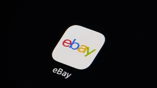 Die Online-Handelsplattform Ebay hat die Wall Street mit dem Ausblick auf das laufende Quartal enttäuscht. Die Aktie fiel im nachbörslichen Handel am Mittwoch zeitweise um mehr als vier Prozent. (Archivbild)