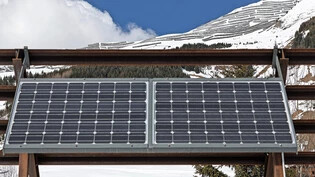 Es wäre ein Pionierwerk gewesen: Ein im Jahr 2010 lanciertes Projekt sah die Montage von Solarpanels auf den Lawinenverbauungen am Chüenihorn vor. 
