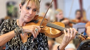 Spielt bei Gotthard die erste Geige: Für die Glarnerin Barbara Kubli geht mit dem Regierungskonzert ein Traum in Erfüllung.