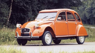 Kultiges Fahrzeug: Der «Döschwo», der korrekt als Citroën 2CV bezeichnet wird, hat auch heute noch eine grosse Fangemeinde. 
