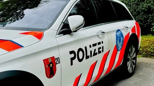Die Kantonspolizei Glarus meldet einen tödlichen Unfall in Näfels.