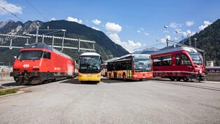Viele Optionen: Der öffentliche Verkehr in Graubünden wird ab dem 10. Dezember teurer.