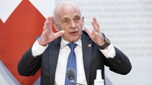 Für Finanzminister Ueli Maurer ist die geplante Abschaffung der Stempelsteuer ein Projekt unter vielen, um den Wirtschaftsstandort Schweiz im internationalen Wettbewerb zu stärken.