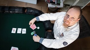 «All in Baby»: Dani Rimann aus Filzbach ist erfahrener Pokerspieler, er wird an einem Pokerturnier in den USA sein Glück herausfordern.