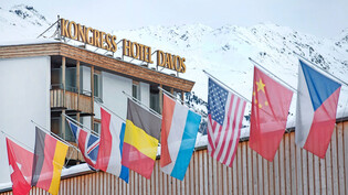 Keine Gäste aus aller Welt: Den Ausfall der WEF-Woche im Januar kann die Davoser Hotellerie nicht mit Wintersporttouristen kompensieren.