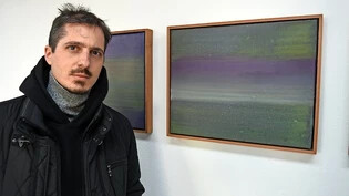 Farben und Licht in der Serie «Plasma» entdecken: Marco Russo stellt im Art Space in Schwanden aus. 