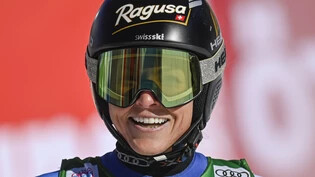 Trotz knapp verpasstem Sieg: Lara Gut-Behrami zeigt nach Rang 2 beim Weltcup-Auftakt in Sölden ihr strahlendes Lachen