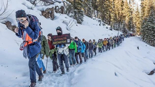 Friedlicher Protest: An der ersten Winterwanderung gegen das WEF nahmen vor drei Jahren rund 300 Personen teil. 