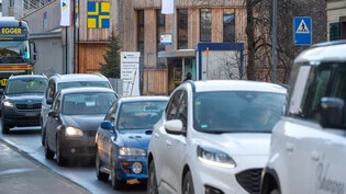 Massnahme gegen den Parkplatzsuchverkehr: In Davos soll auf den Winter 2023/24 hin ein Parkleitsystem in Betrieb genommen werden.