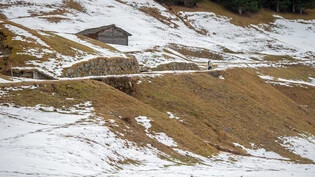Grüne Wiesen: Das Skigebiet Splügen musste wegen zu wenig Schnee vorübergehend schliessen.